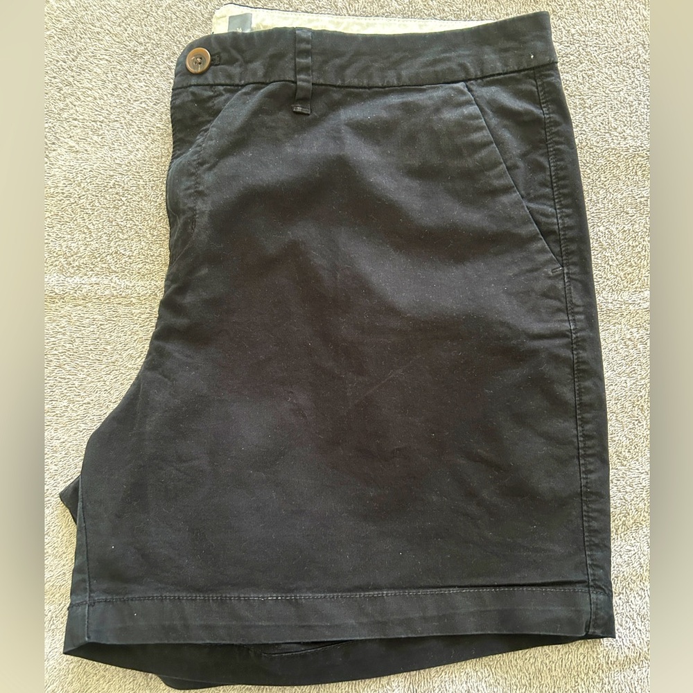 Women’s Old Navy Everyday Short - Mid Rise - Black - Size 16
